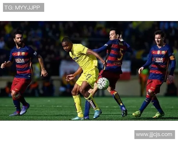 足坛巨星震撼离队引发球迷热议俱乐部未来走向成为关注焦点